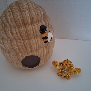 Joan Rivers Gold-Tone Polished Enamel & Pave-Set Crystals Sunflower Bee Brooch